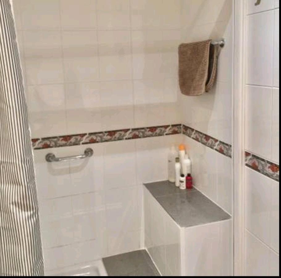 Habitacion A 15 Minutos De Barcelona Badalona Exterior foto